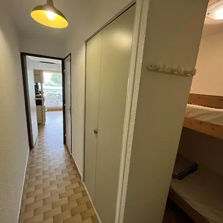 Studio Climatise Avec Terrasse Et Parking, Acces Direct Plage, Port Camargue - Fr-1-250-19 Le Grau-du-Roi
